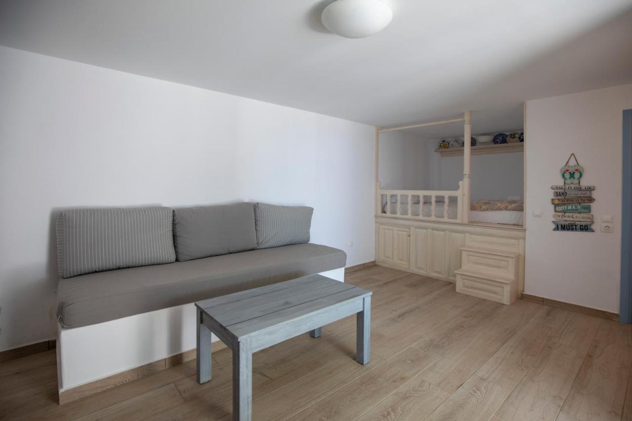Thea Menetes Apartman Menetész Kültér fotó